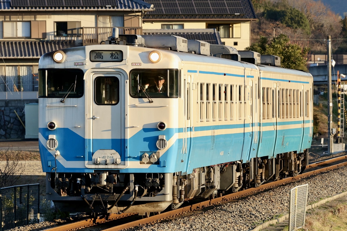 JR四国 徳島運転所 キハ40形 2144