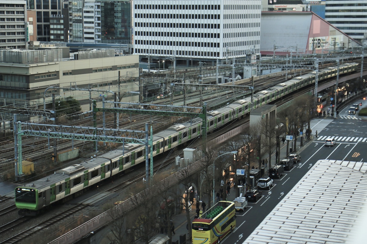 JR東日本 東京総合車両センター本区 E235系 トウ30編成