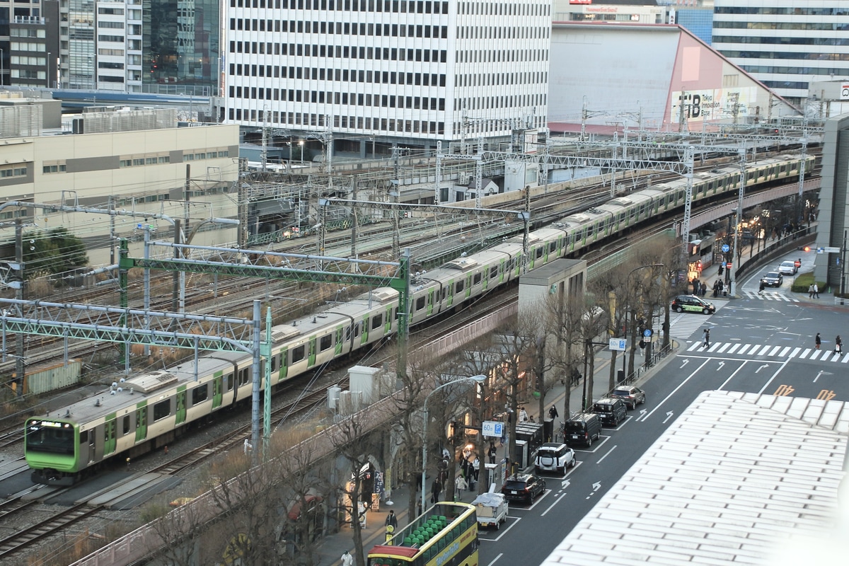 JR東日本 東京総合車両センター本区 E235系 トウ10編成