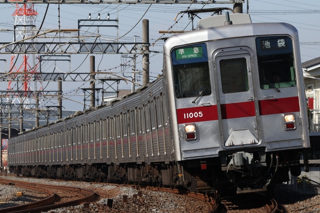 10000系11005Fを霞ヶ関～川越市間で撮影した写真