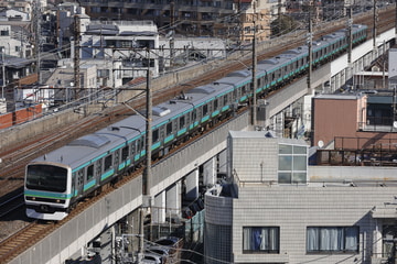 JR東日本E231系マト105編成を金町～亀有間で撮影した画像