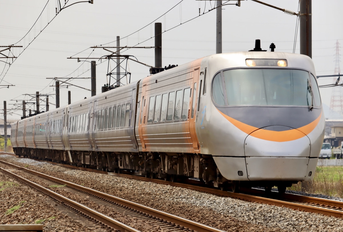 JR四国 松山運転所 8000系 L4編成