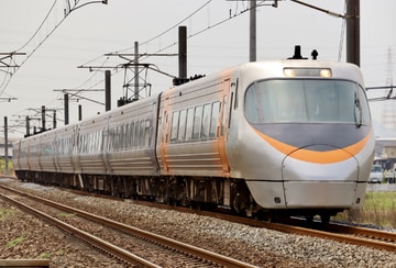 JR四国8000系L4編成を多度津～讃岐塩屋間で撮影した画像