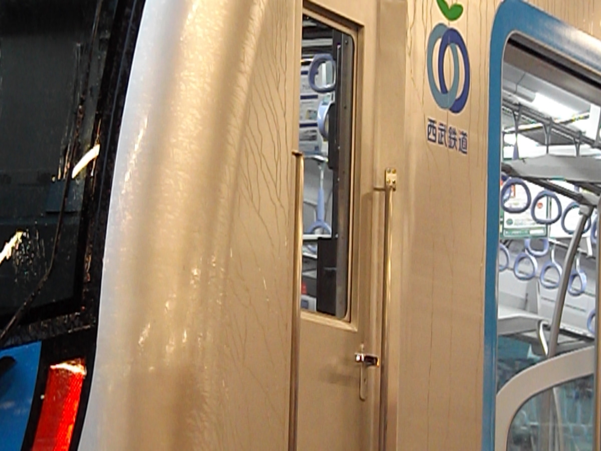 西武鉄道  40000系 