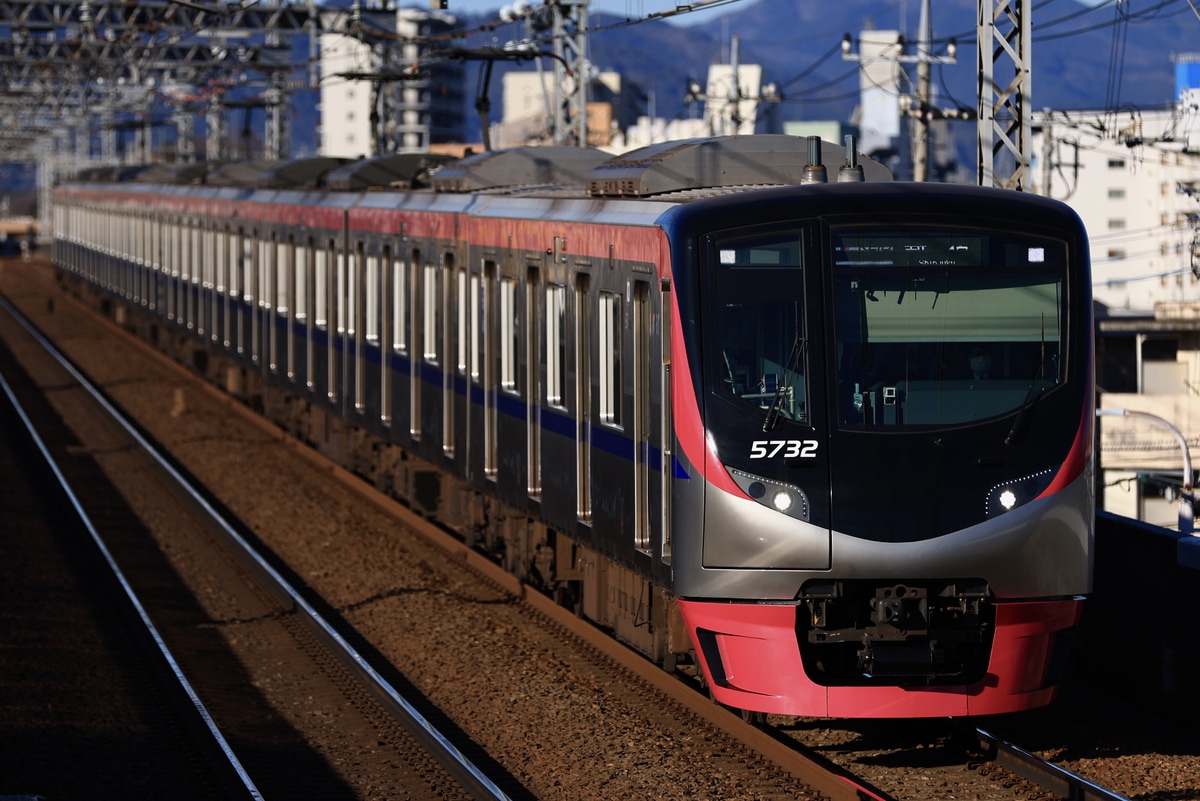 京王電鉄 若葉台検車区 5000系 5732F