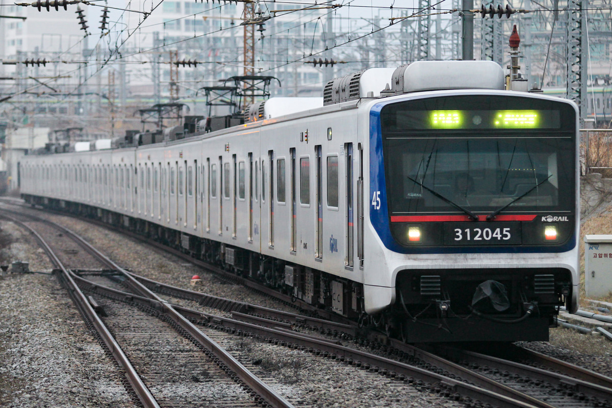 韓国鉄道公社  311000系 312B45F