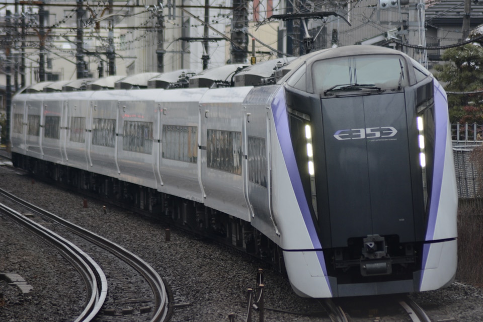 JR東E353系モトS120編成<br class="br-sp" />(モトS120)の写真