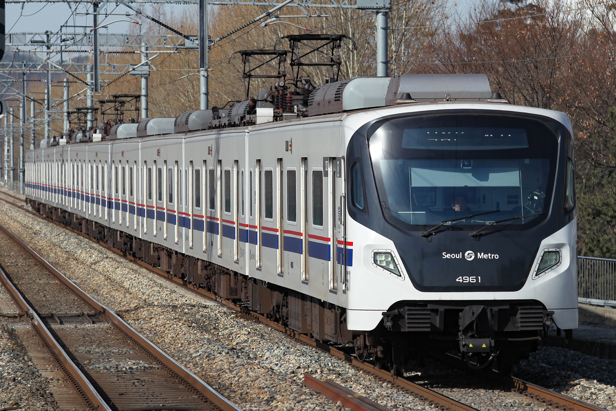Seoul Metro 倉洞車両事業所 4000系 D461F