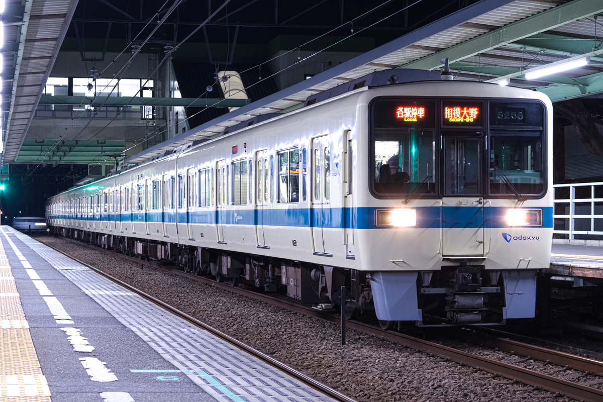小田急電鉄 喜多見検車区 8000形 8258F
