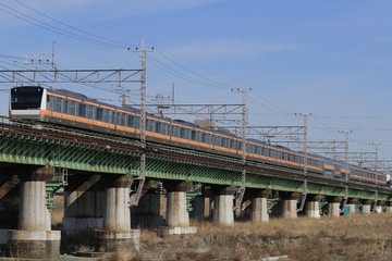 JR東日本E233系トタT28編成を立川～日野間で撮影した画像