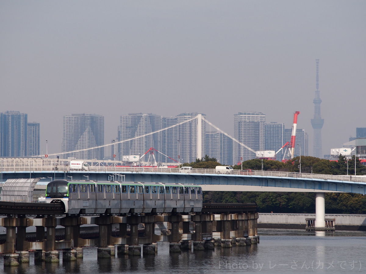 東京モノレール 昭和島車両区 10000形 
