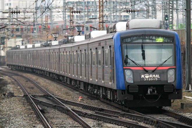 byスプみ下ンし