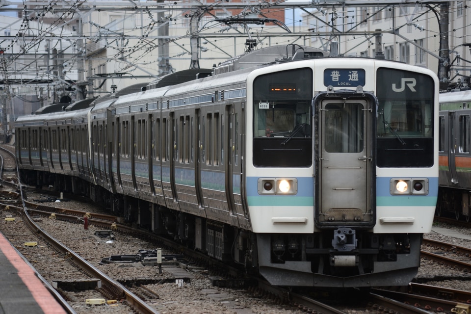 JR東211系ナノN336編成<br class="br-sp" />(ナノN336)の写真