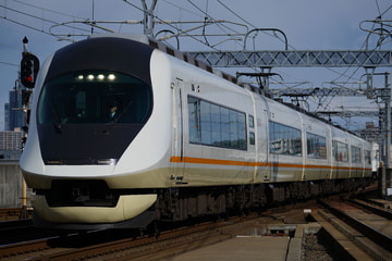 近畿日本鉄道21020系UL22編成を近鉄八田駅で撮影した画像