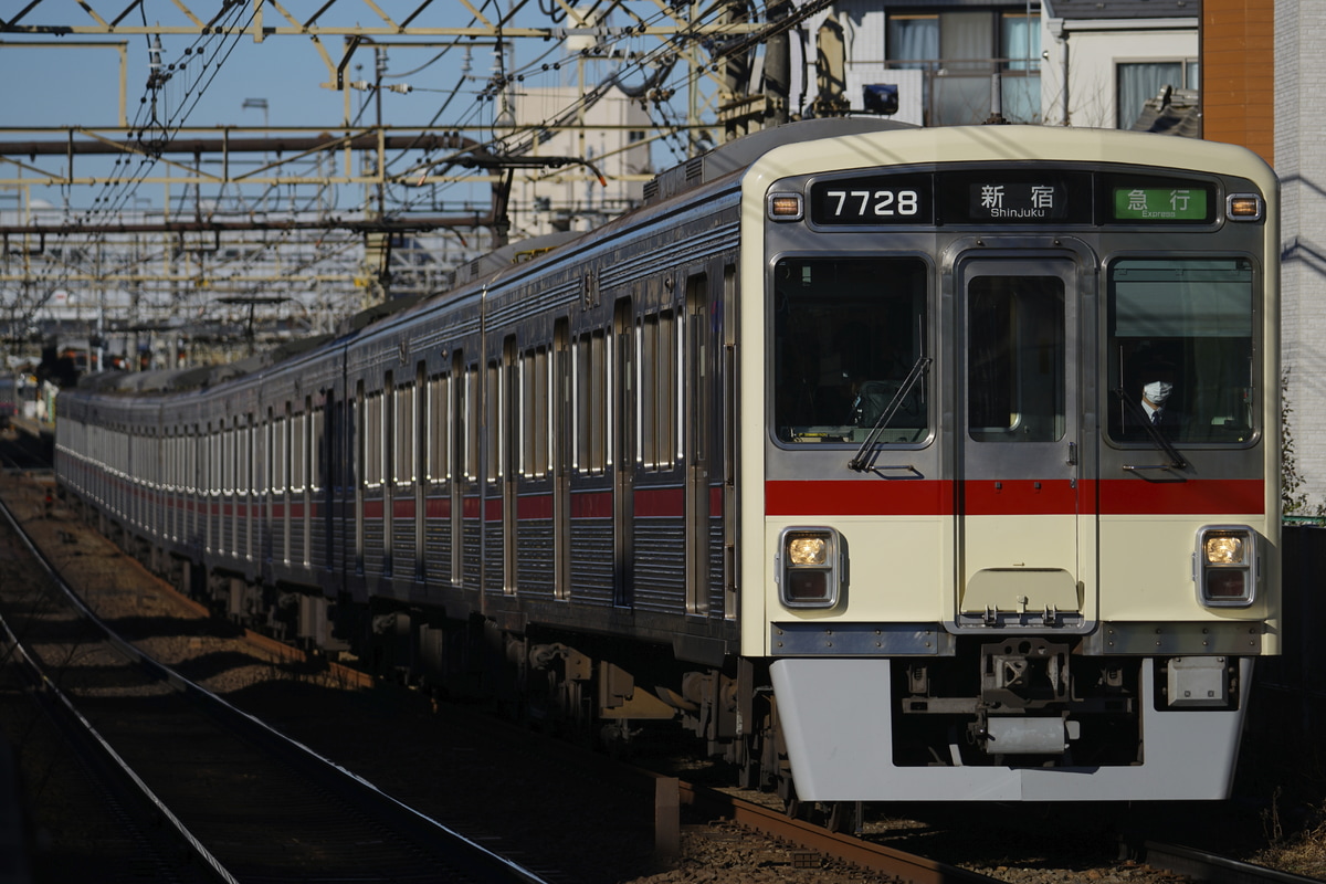 京王電鉄 若葉台検車区 7000系 7728F