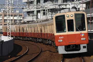 阪神電気鉄道8000系8243Fを杭瀬駅で撮影した画像