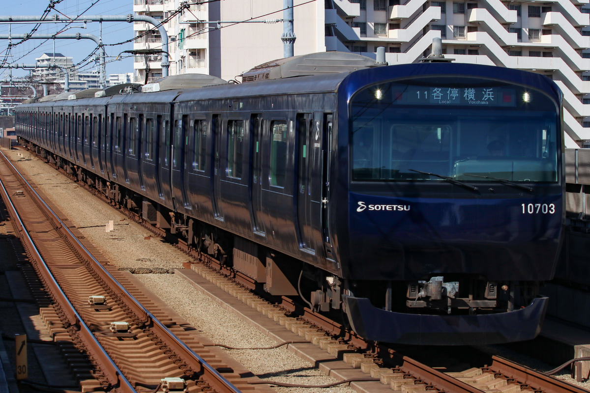 相模鉄道 かしわ台車両センター 10000系 10703×8