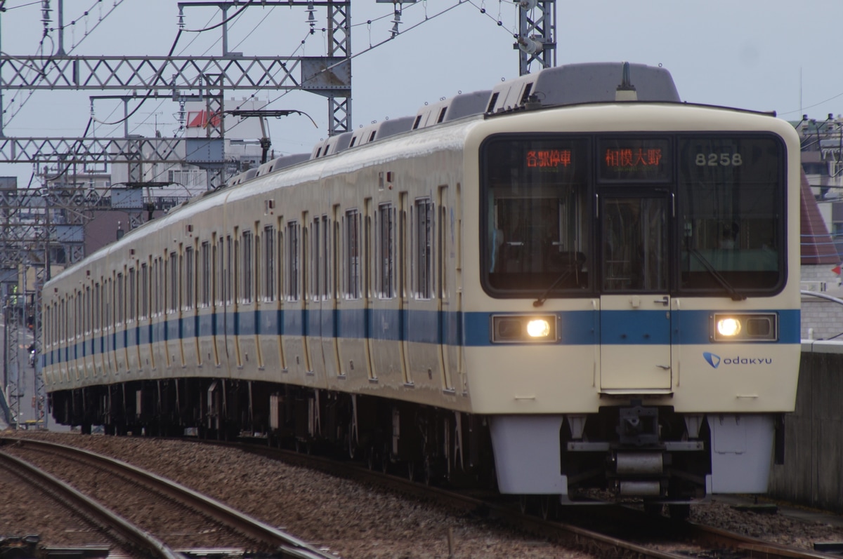 小田急電鉄 喜多見検車区 8000形 8258f