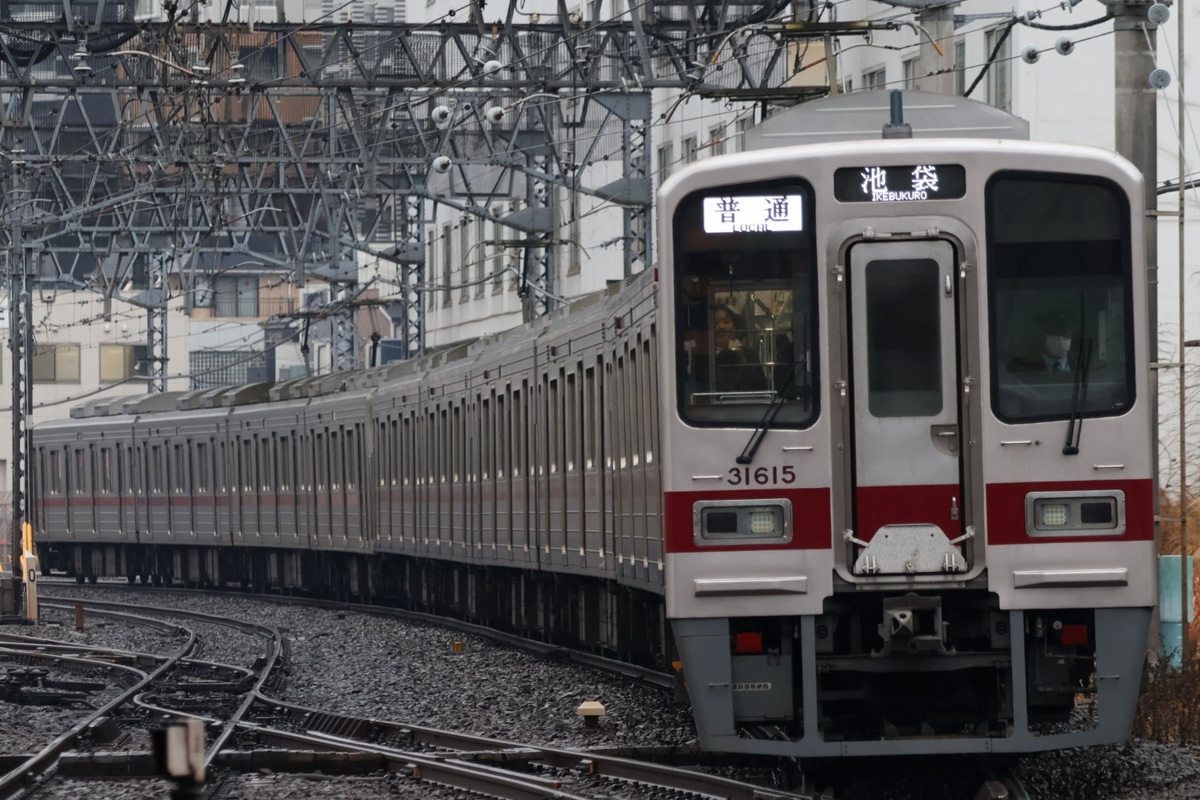東武鉄道  30000系 31615F
