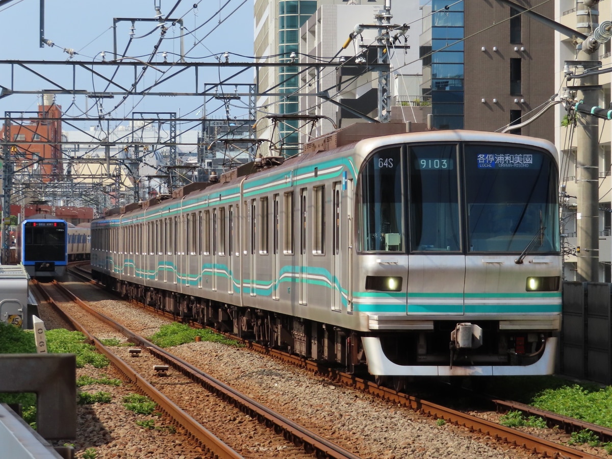 王子検車区千住工場 9000系 9103F の写真 |鉄道写真投稿サイトTrain