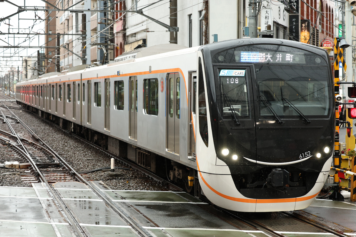 東急電鉄  6020系 6152F