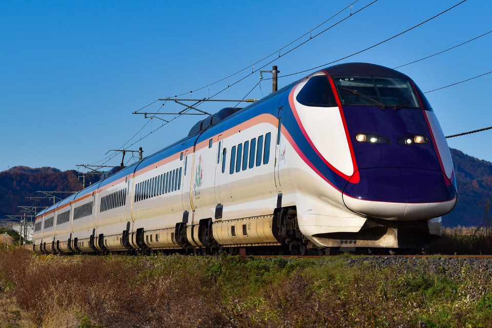 JR東E3系L68編成の写真