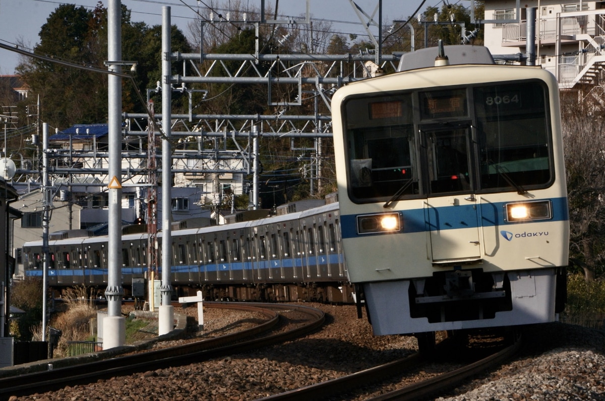 小田急電鉄  8000系 8064f