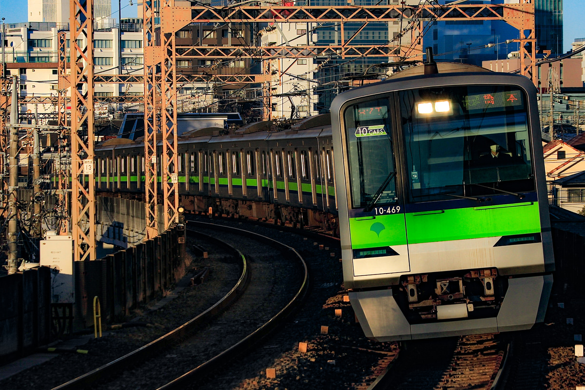 東京都交通局 大島車両検修場 10-300形 10-460F