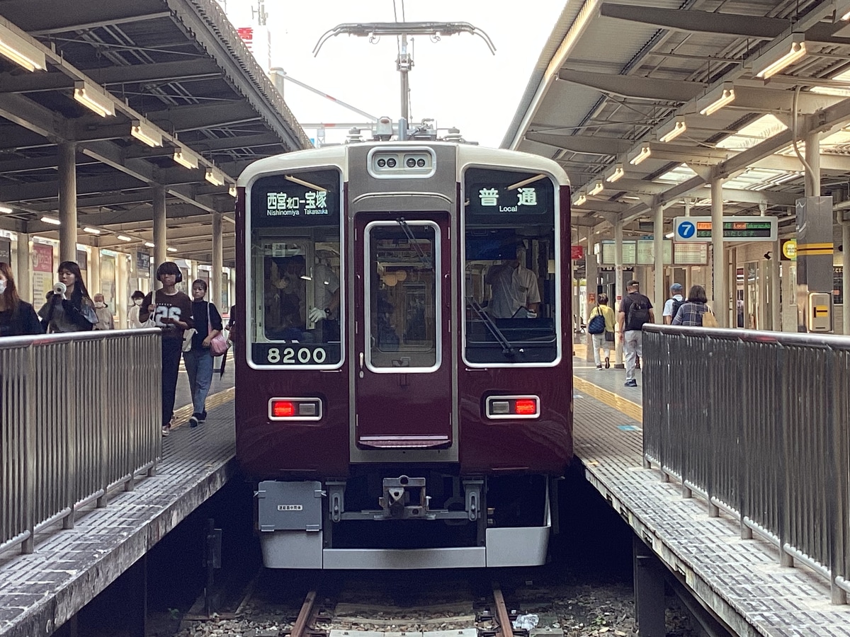 阪急電鉄 西宮車庫 8200系 8200f