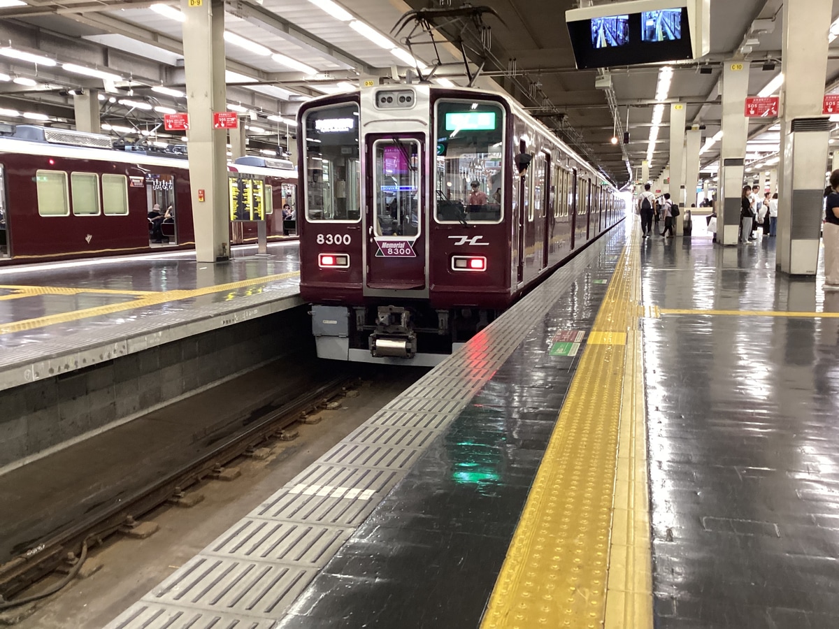 阪急電鉄 正雀車庫 8300系 8300f