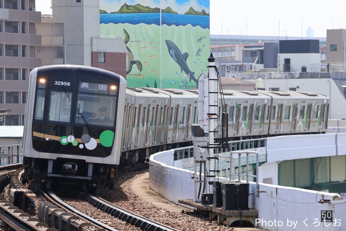 大阪市高速電気軌道 森之宮検車場 30000A系 32656F