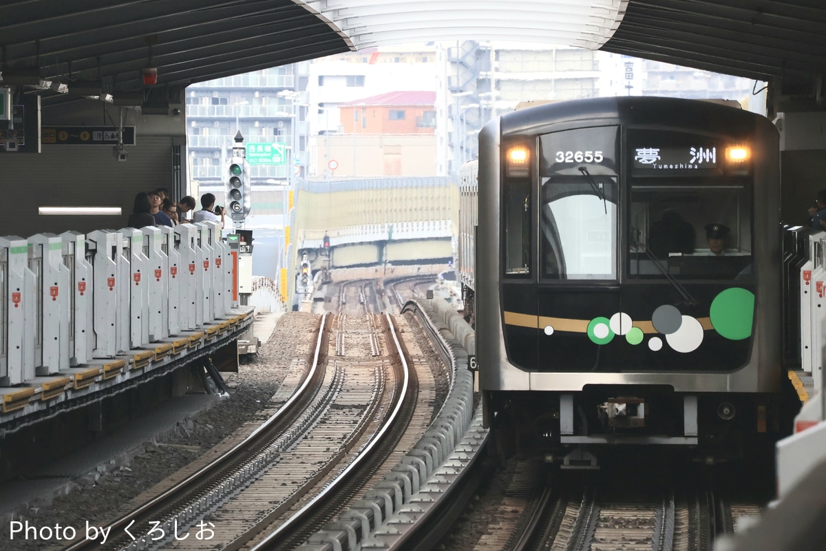 大阪市高速電気軌道 森之宮検車場 30000A系 32655F