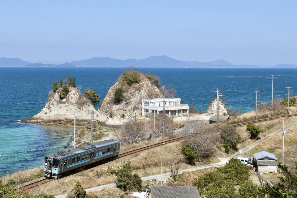 JR四7000系7023の写真