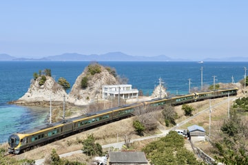JR四国8600系E2編成を浅海～大浦間で撮影した画像