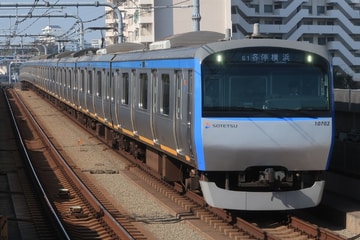 相模鉄道10000系10702Fを天王町駅で撮影した画像