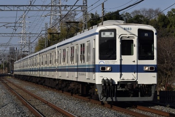 東武鉄道8000系8163Fを七里～岩槻間で撮影した画像