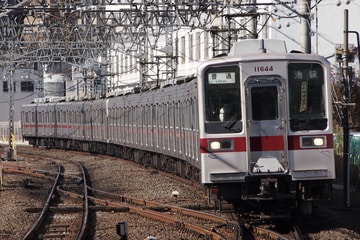 東武鉄道10030系11644Fを下板橋駅で撮影した画像