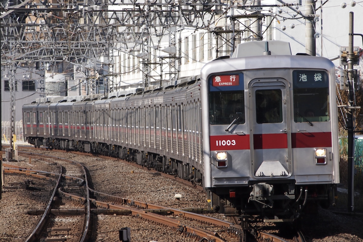 東武鉄道 森林公園検修区 10000系 11003F