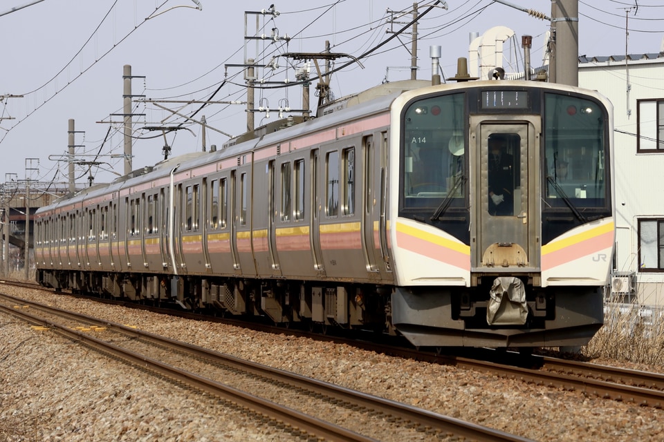 JR東E129系ニイA14編成<br class="br-sp" />(ニイA14)の写真