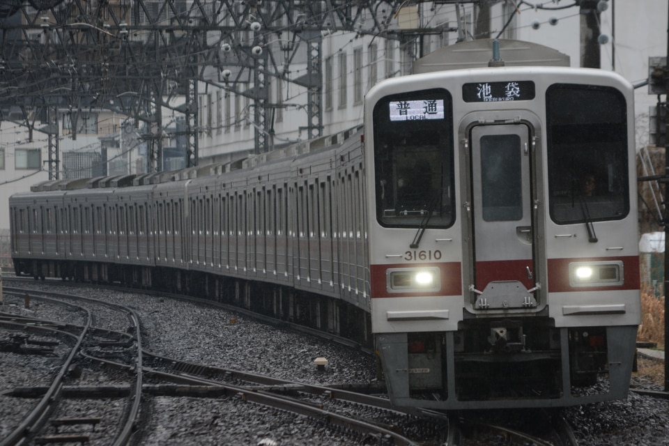 東武30000系31610F<br class="br-sp" />(31610編成)の写真