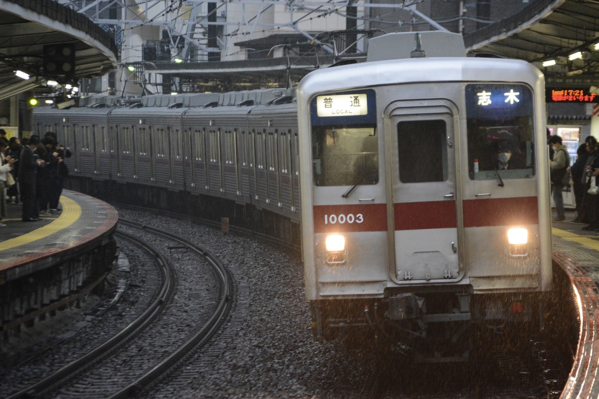 東武鉄道 森林公園検修区 10000型 11003F