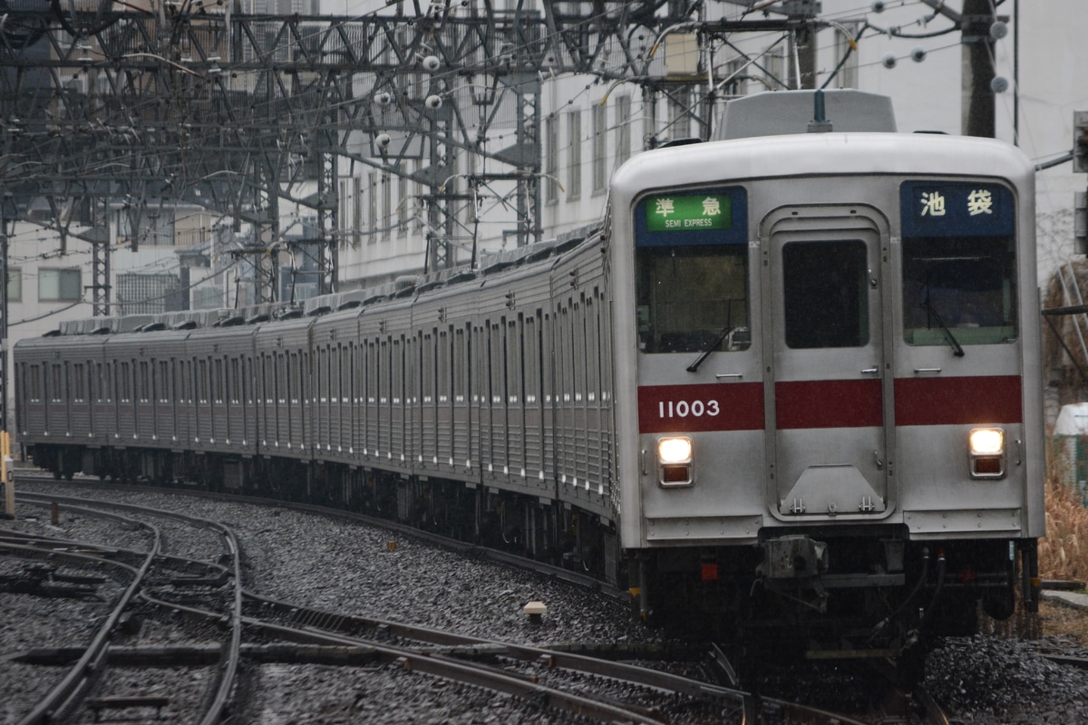 東武鉄道 森林公園検修区 10000型 11003F