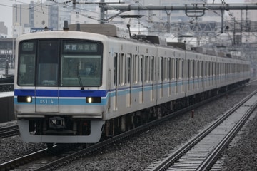 東京メトロ05系05-114Fを阿佐ヶ谷駅で撮影した画像