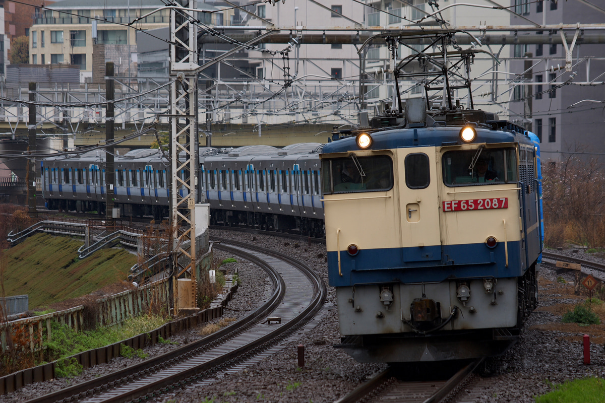 JR貨物 新鶴見機関区 EF65 2087