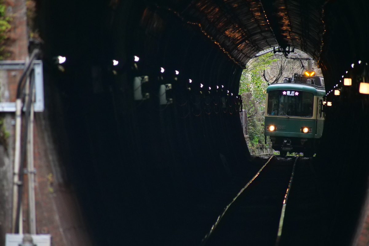 江ノ島電鉄 極楽寺検車区 1000形 1001F