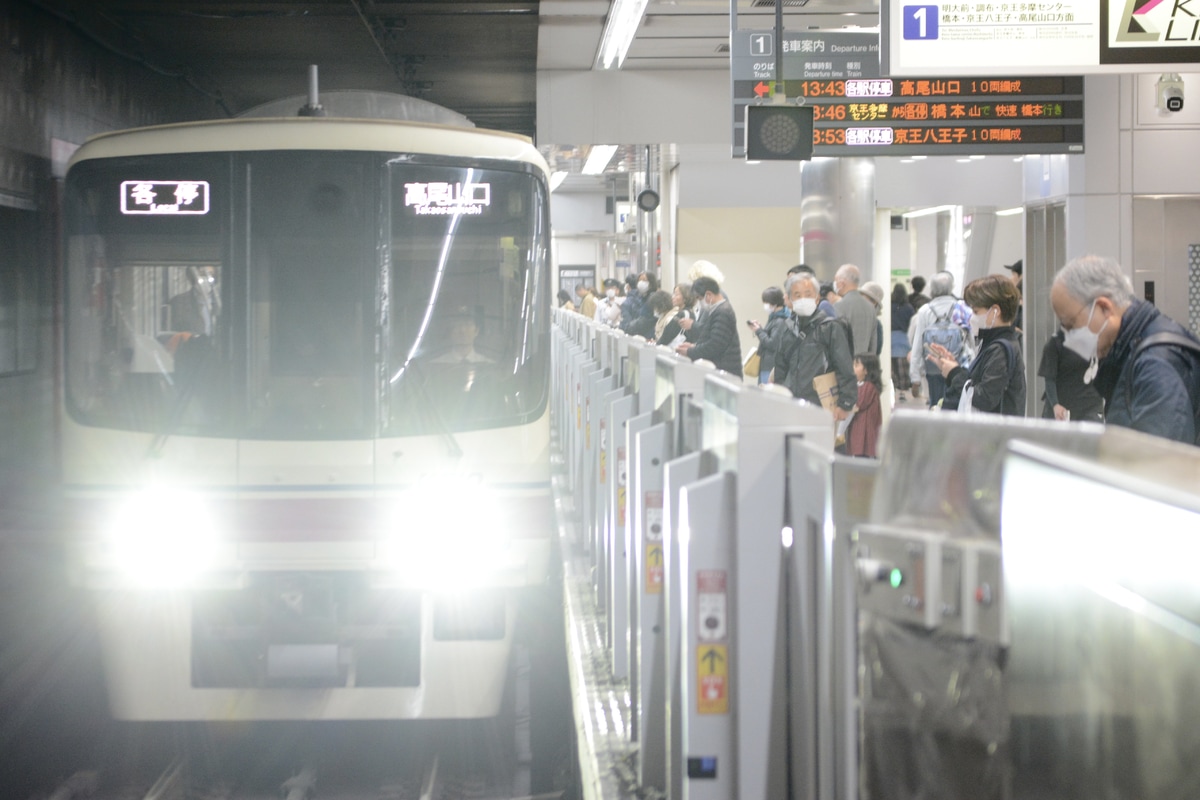 京王電鉄 若葉台検車区 8000系 8706F