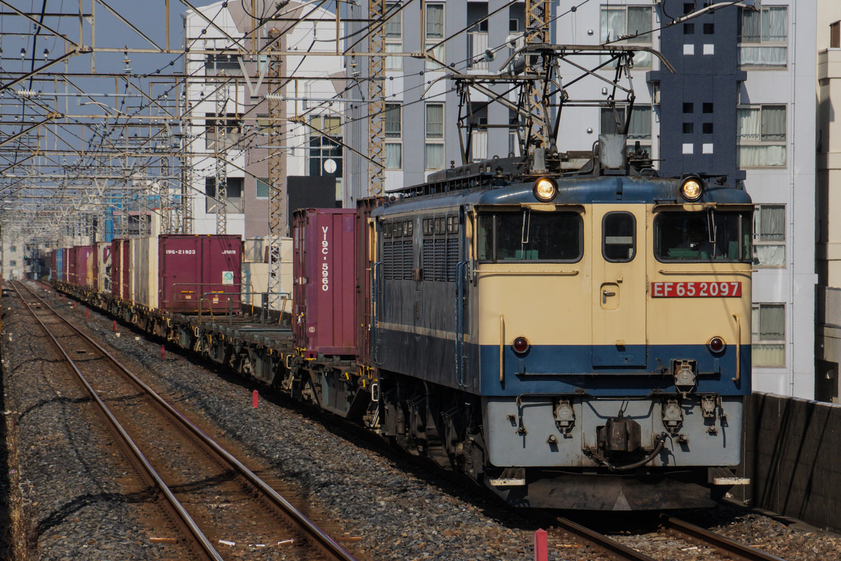 JR東日本  EF65 2097