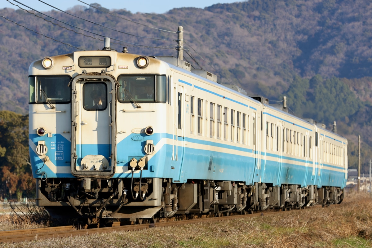 JR四国 徳島運転所 キハ40形 2142