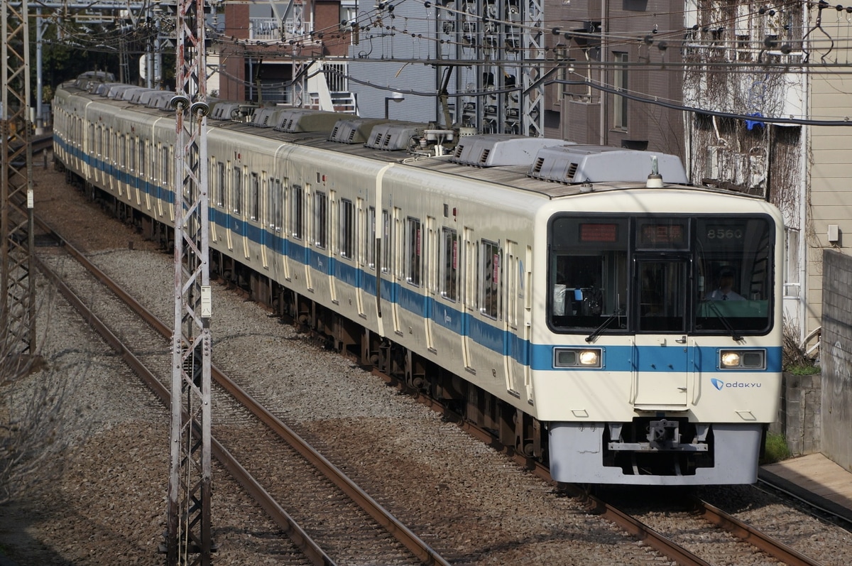小田急電鉄  8000系 8260f