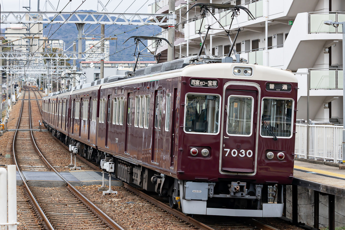 阪急電鉄  7000系 7030F